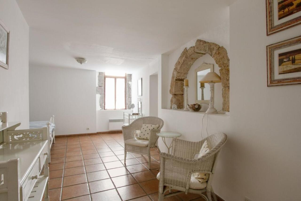 Willa Charming And Quaint 2-Bed House In Marseillan Zewnętrze zdjęcie